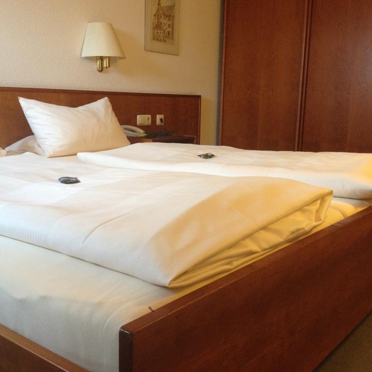 Hotel am Bergl Schweinfurt Zimmer foto